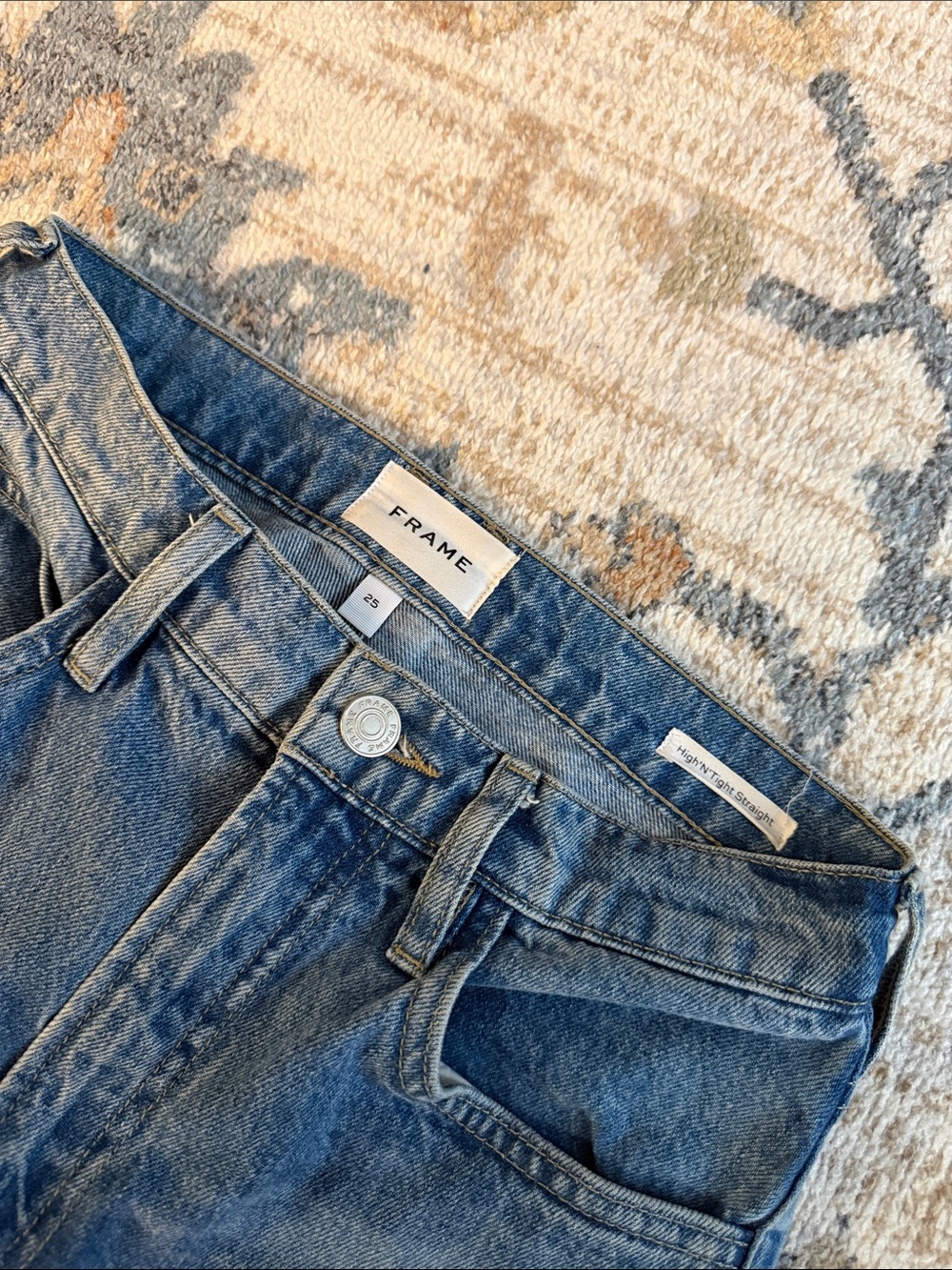 Frame Denim High-Rise Medium Blue Wash Jeans